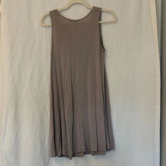 Aritzia Sleeveless Taupe Dress, XS - Picture 5 of 5